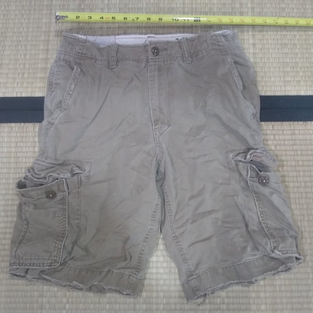 American Eagle Cargo Shorts (size 31) - brown